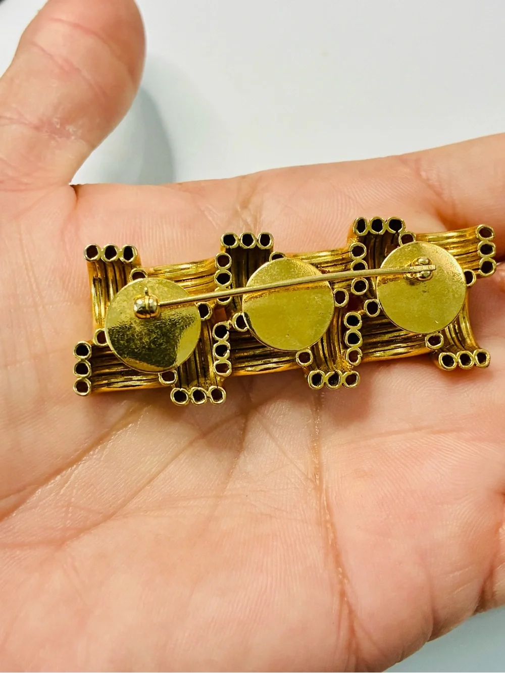 Source Unknown Gold Woven Link Bar Brooch
